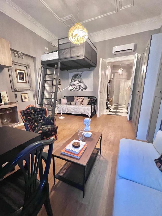 Central Dainty - Boutique Designer Apartment In Zagreb City Centre