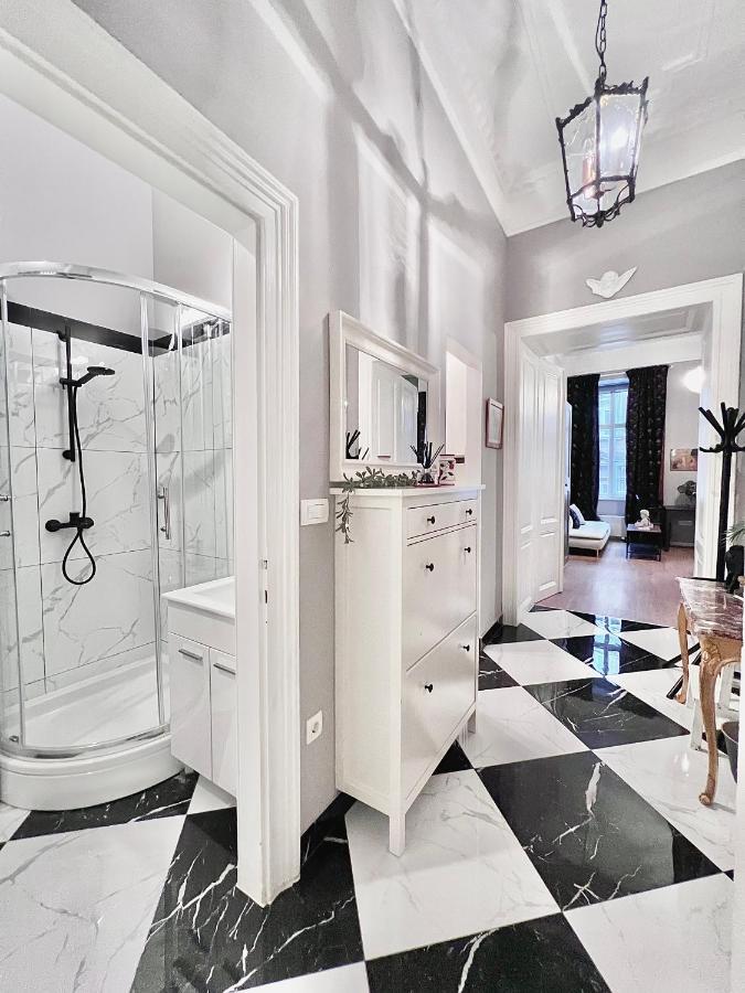 Apartmán Central Dainty - Boutique Designer Apartment In Zagreb City Centre *