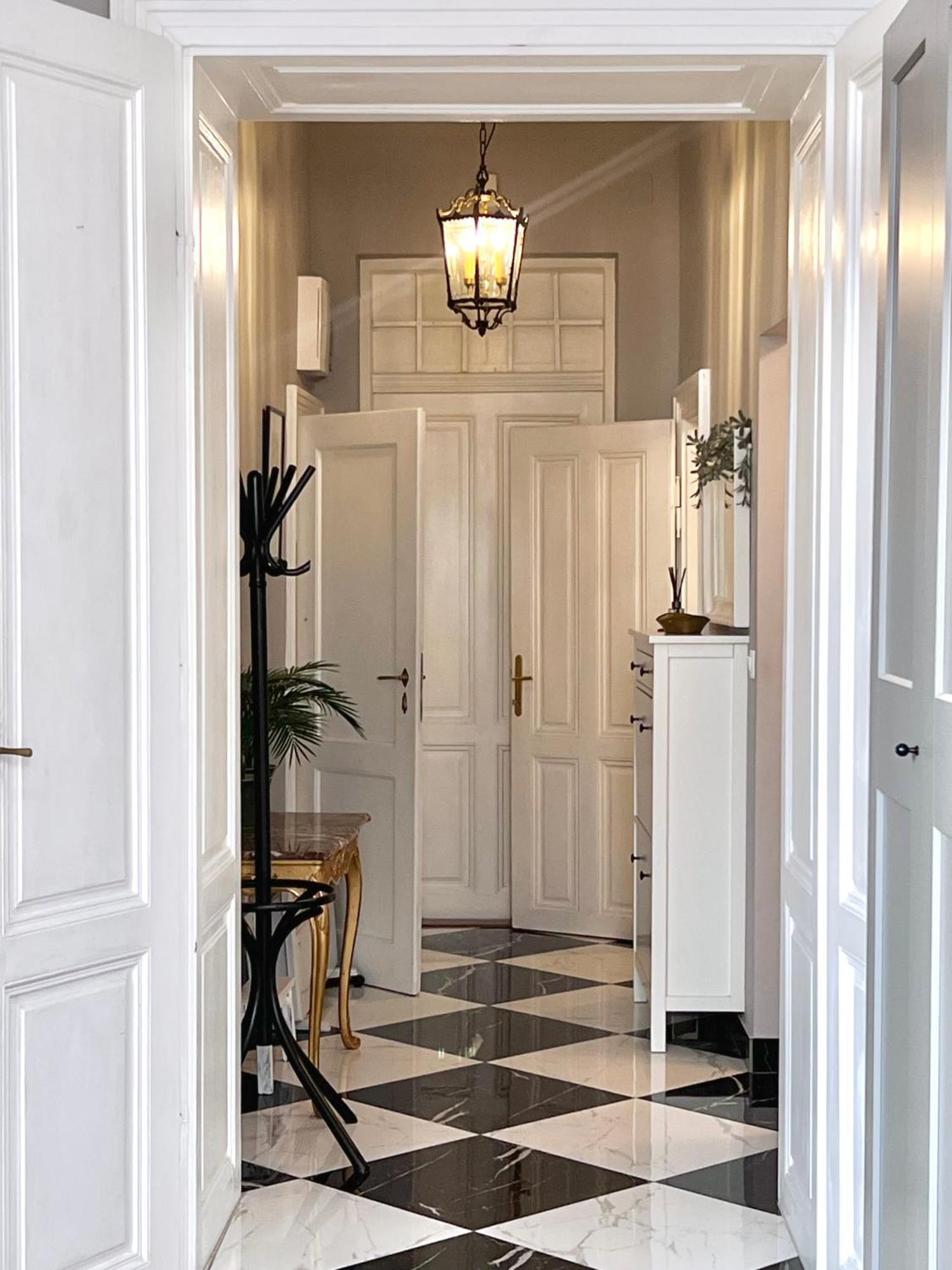Dainty - Boutique In Centre Zagreb